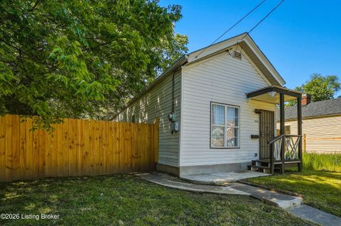 Photo of 1814 Standard Ave, Louisville, KY 40210 (MLS # 1717418)