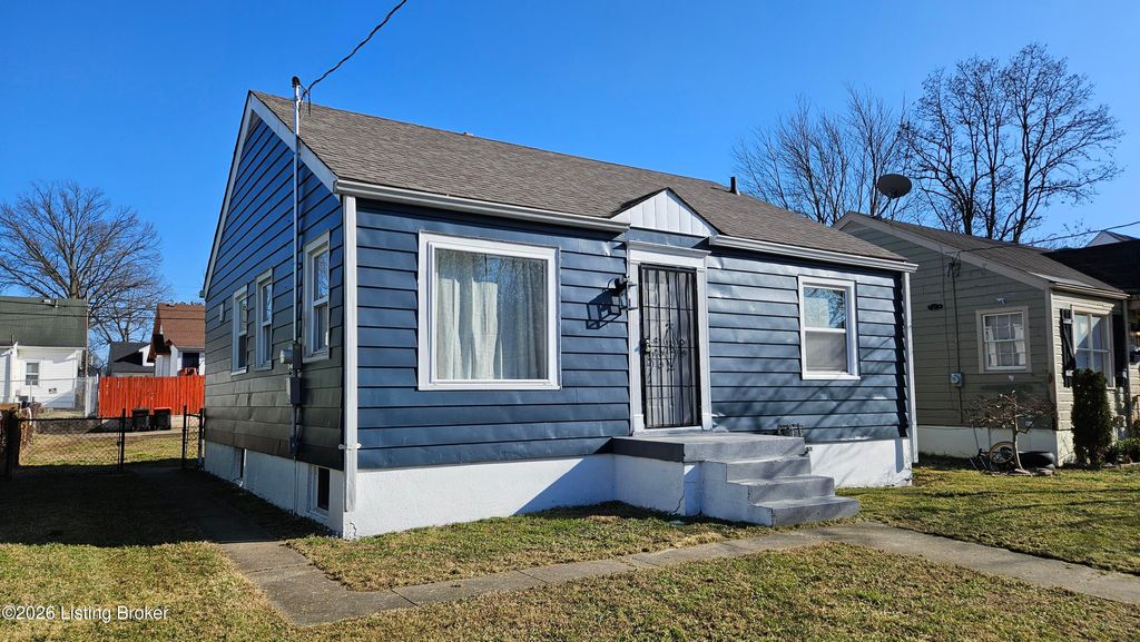 Photo of 319 Cecil Ave, Louisville, KY 40211 (MLS # 1709050)
