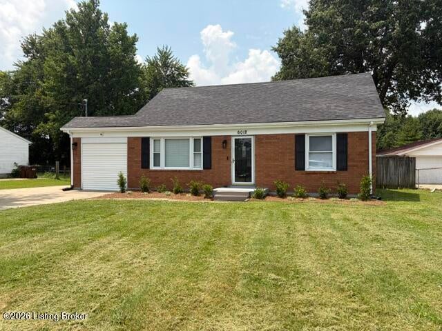 Photo of 6012 Robinhood Ln, Louisville, KY 40219 (MLS # 1724687)