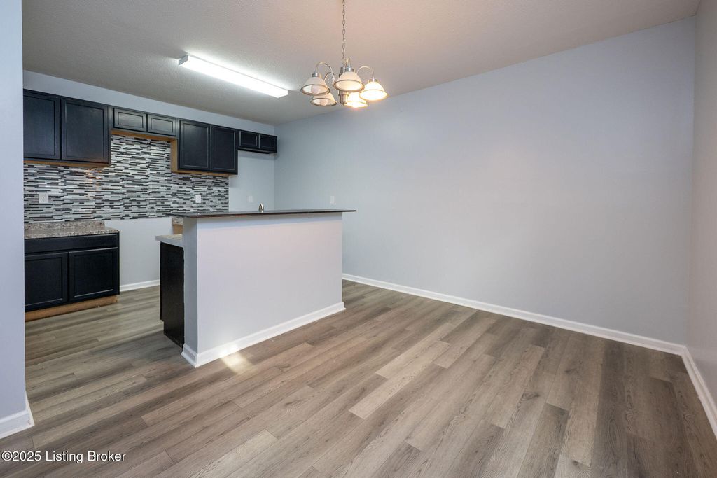 Photo of 2831 W Madison St, Louisville, KY 40211 (MLS # 1708722)