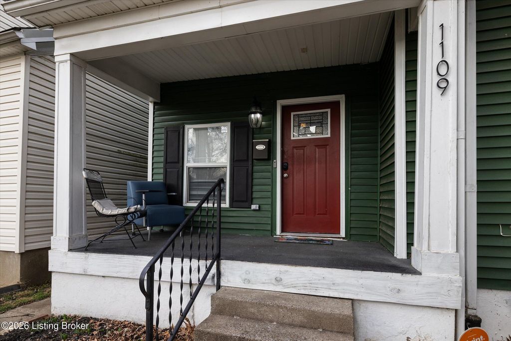 Photo of 1109 Brookline Ave, Louisville, KY 40215 (MLS # 1707107)