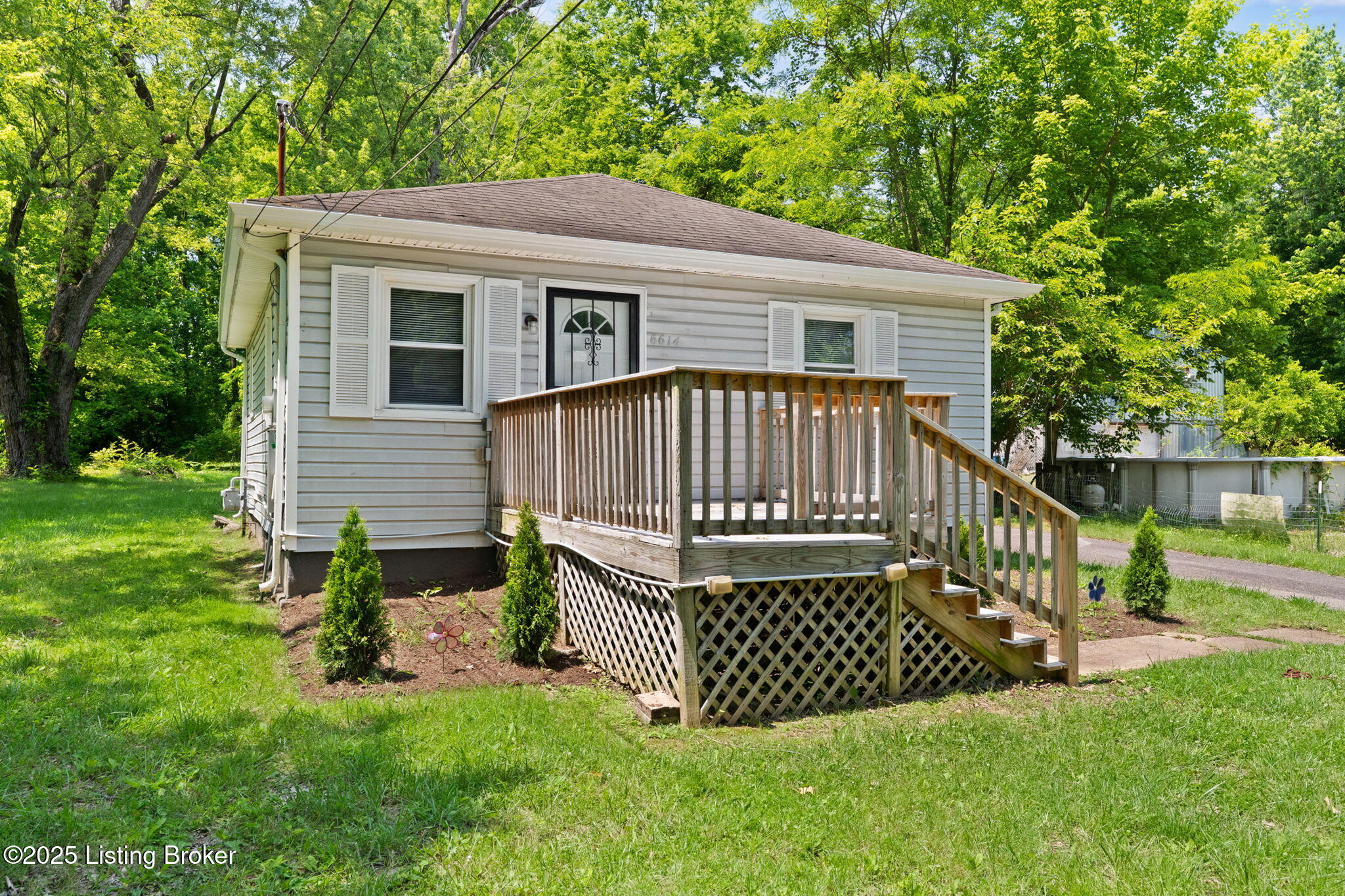 6614 Putman St, Louisville, Kentucky image 3
