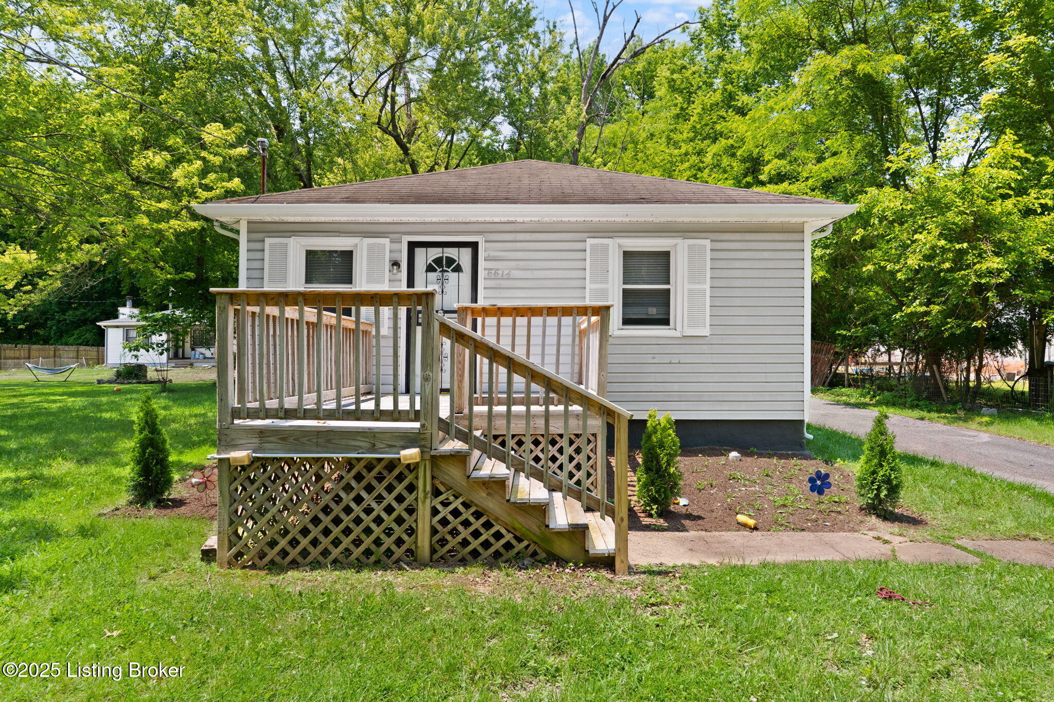 6614 Putman St, Louisville, Kentucky image 1