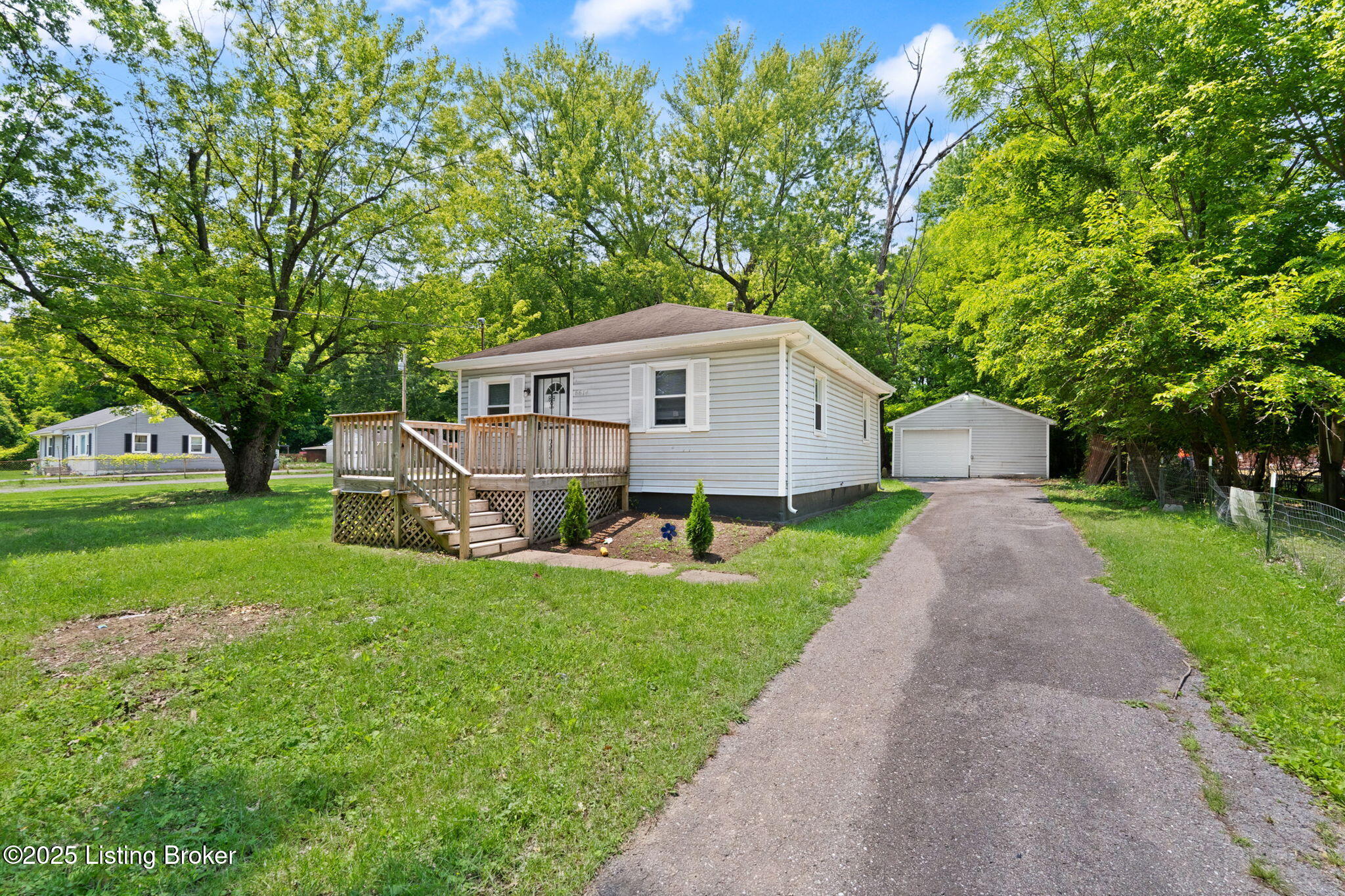 6614 Putman St, Louisville, Kentucky image 2