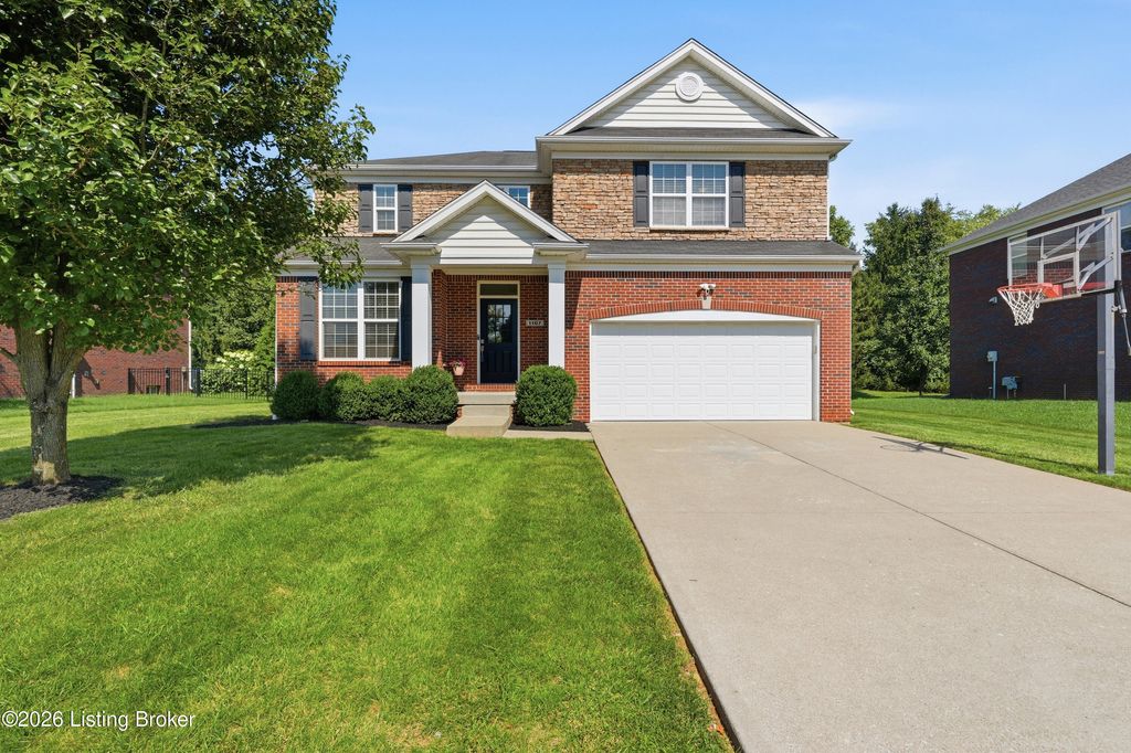 Photo of 1107 Crossings Cove Ct, Louisville, KY 40245 (MLS # 1723516)