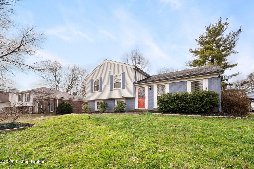 Photo of 4322 Accomack Dr, Louisville, KY 40241 (MLS # 1706960)