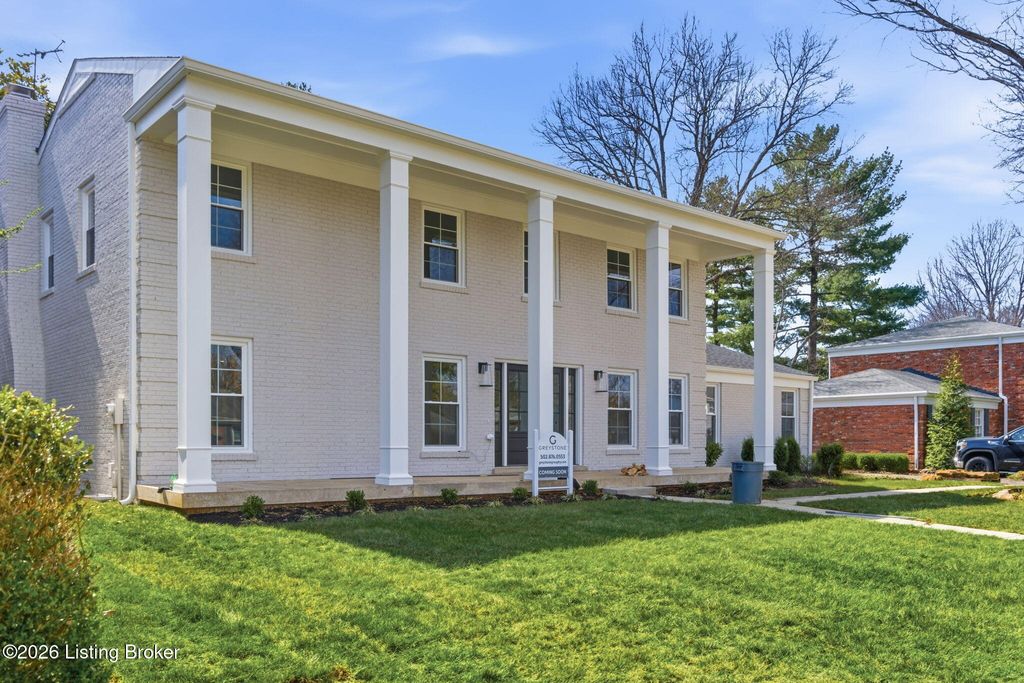 Photo of 8618 Nottingham Pkwy, Louisville, KY 40222 (MLS # 1712128)