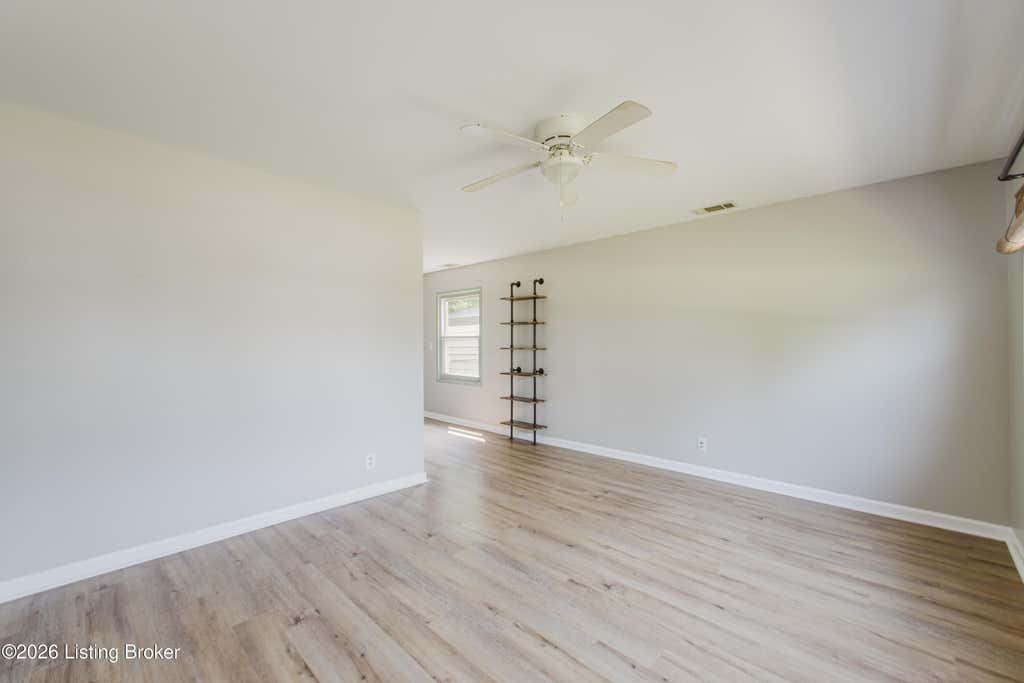 Photo of 4107 Angel Terrace, Louisville, KY 40299 (MLS # 1724724)