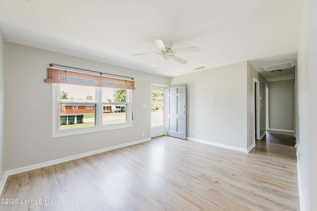 Photo of 4107 Angel Terrace, Louisville, KY 40299 (MLS # 1724724)