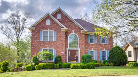 Photo of 806 Locust Pointe Pl, Louisville, KY 40245 (MLS # 1714687)