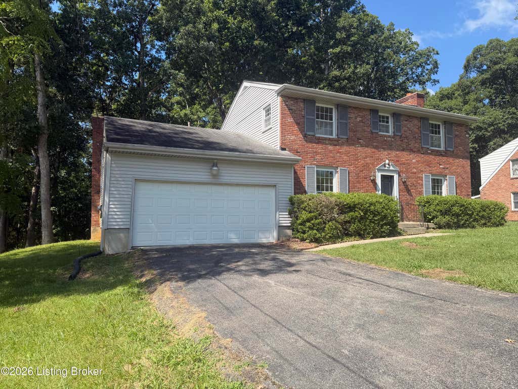 Photo of 590 Lakeshore Pkwy, Brandenburg, KY 40108 (MLS # 1725307)