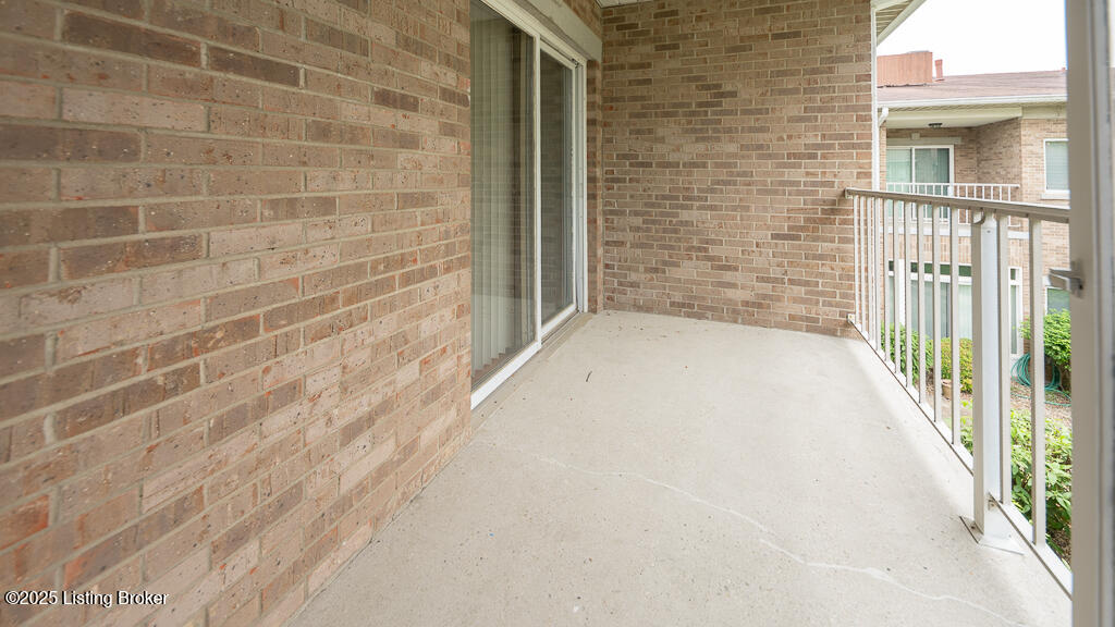 8605 Shelbyville Rd #208, Louisville, Kentucky image 13