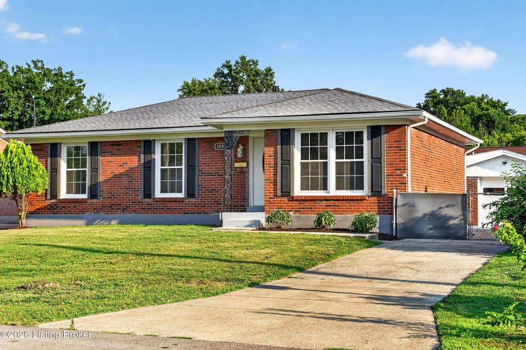 Photo of 1520 Lou Gene Ave, Louisville, KY 40216 (MLS # 1725693)