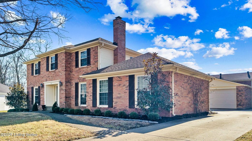 Photo of 1310 Bentwood Way, Louisville, KY 40223 (MLS # 1709314)