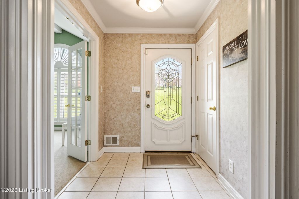 Photo of 7600 Park Place Cir, Crestwood, KY 40014 (MLS # 1713241)