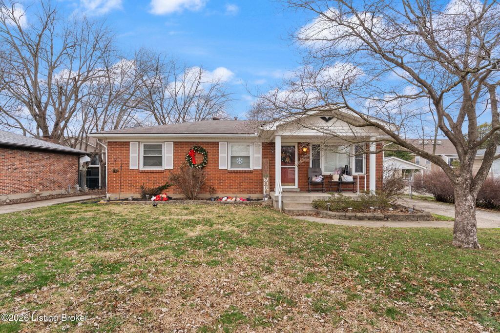 Photo of 6314 Mt Everest Dr, Louisville, KY 40216 (MLS # 1711085)