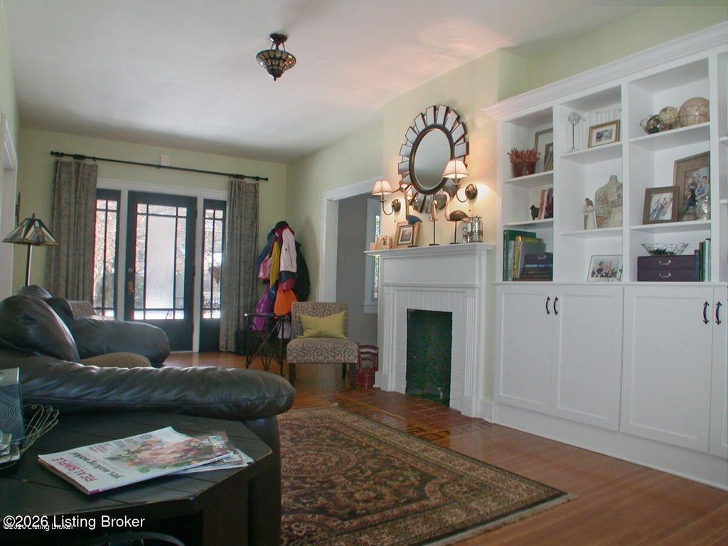 Photo of 2316 Carolina Ave, Louisville, KY 40205 (MLS # 1708551)