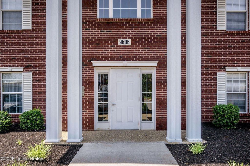 Photo of 9606 Preston Spring Dr #104, Louisville, KY 40229 (MLS # 1722966)