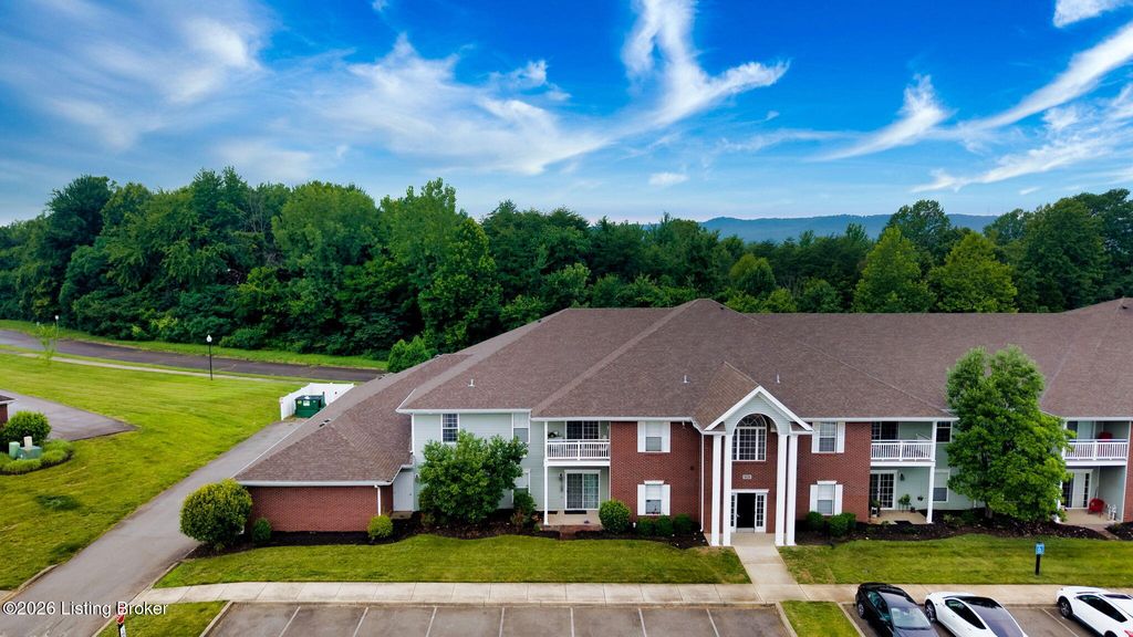Photo of 9606 Preston Spring Dr #104, Louisville, KY 40229 (MLS # 1722966)