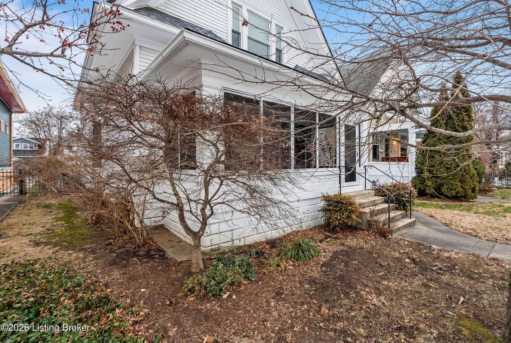 Photo of 1893 Douglass Blvd, Louisville, KY 40205 (MLS # 1708780)