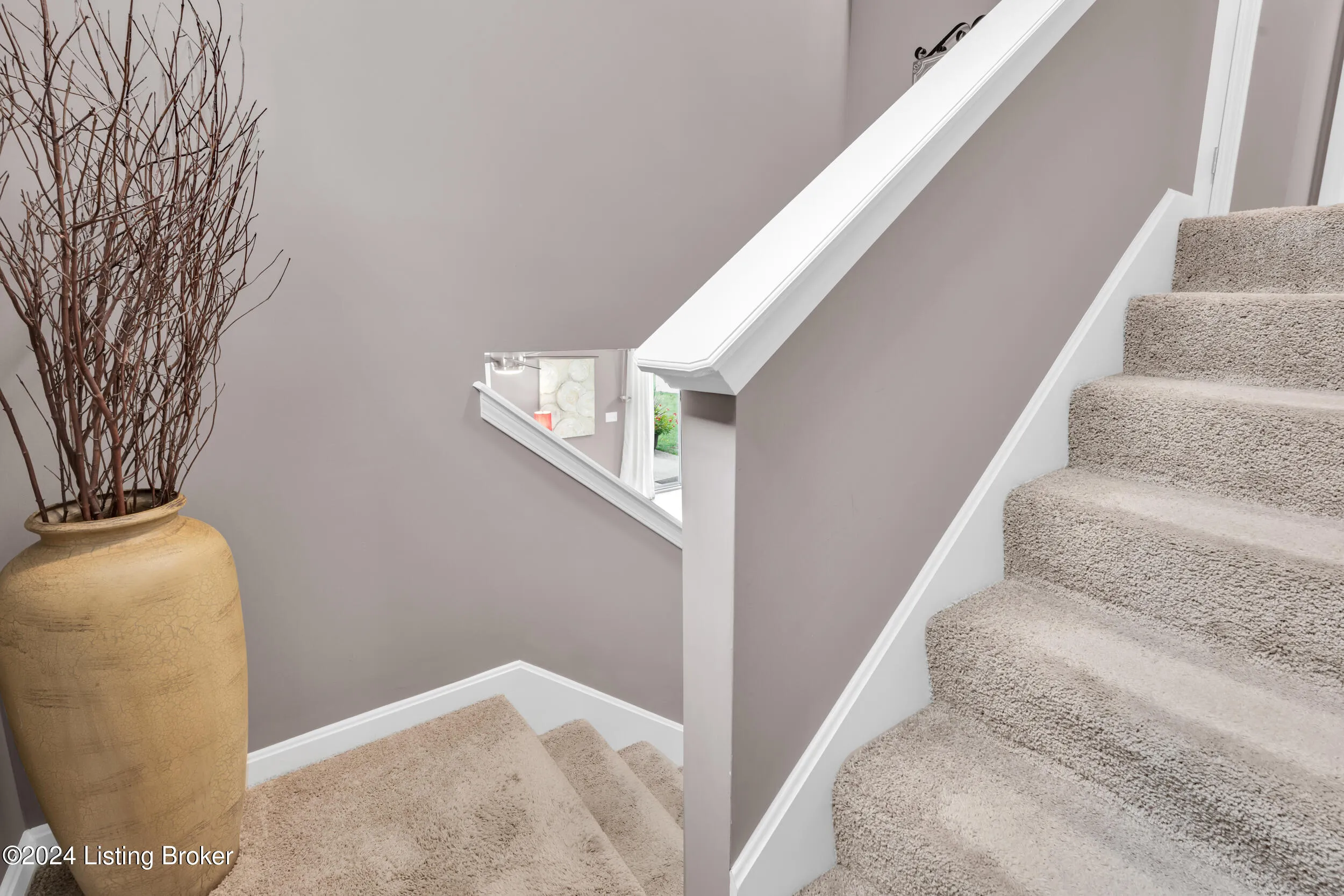 Louisville, Kentucky 40228, United States, 3 Bedrooms Bedrooms, ,3 BathroomsBathrooms,Residential,Active,31128