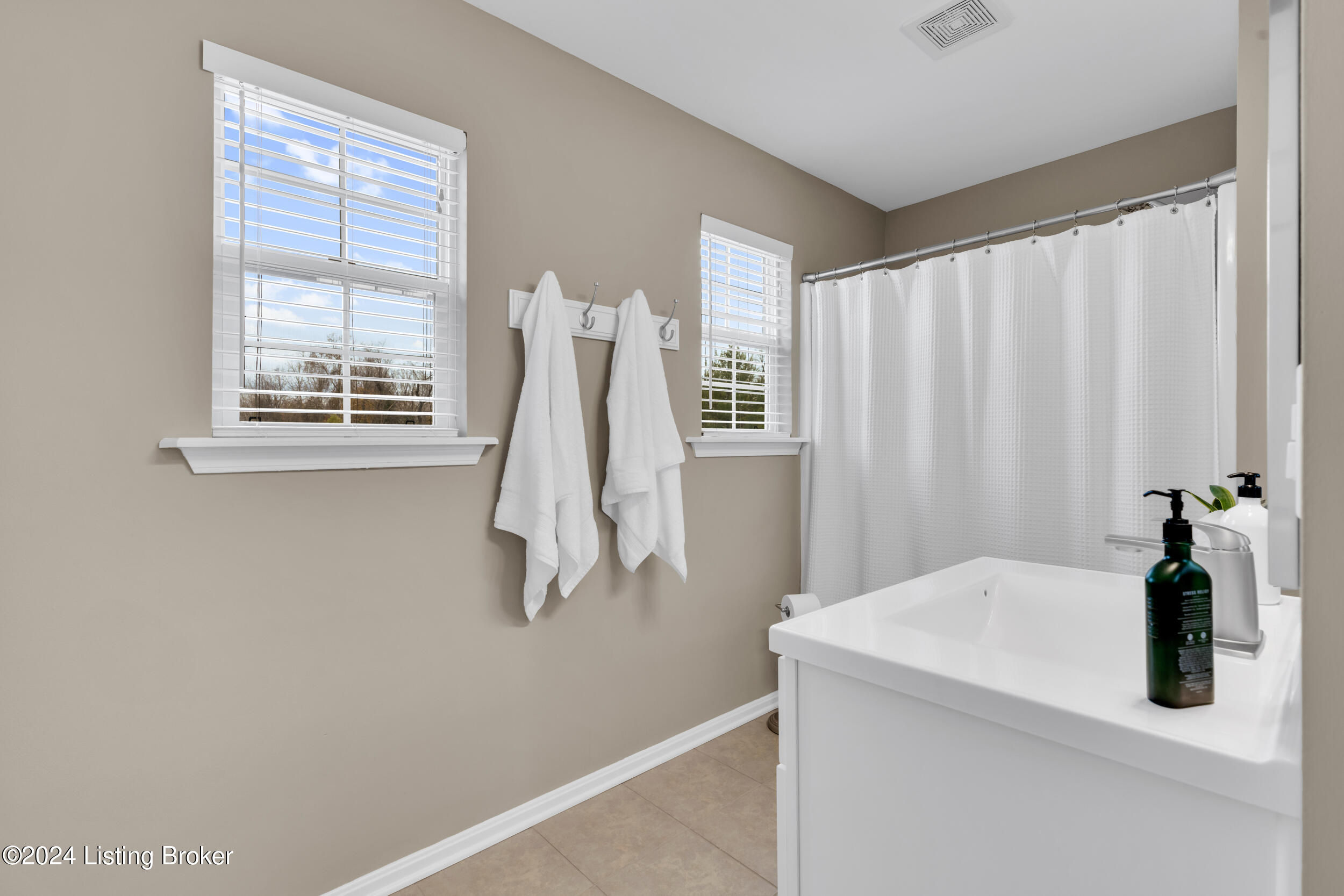 8112 Arbor Meadow Way, Louisville, Kentucky image 25