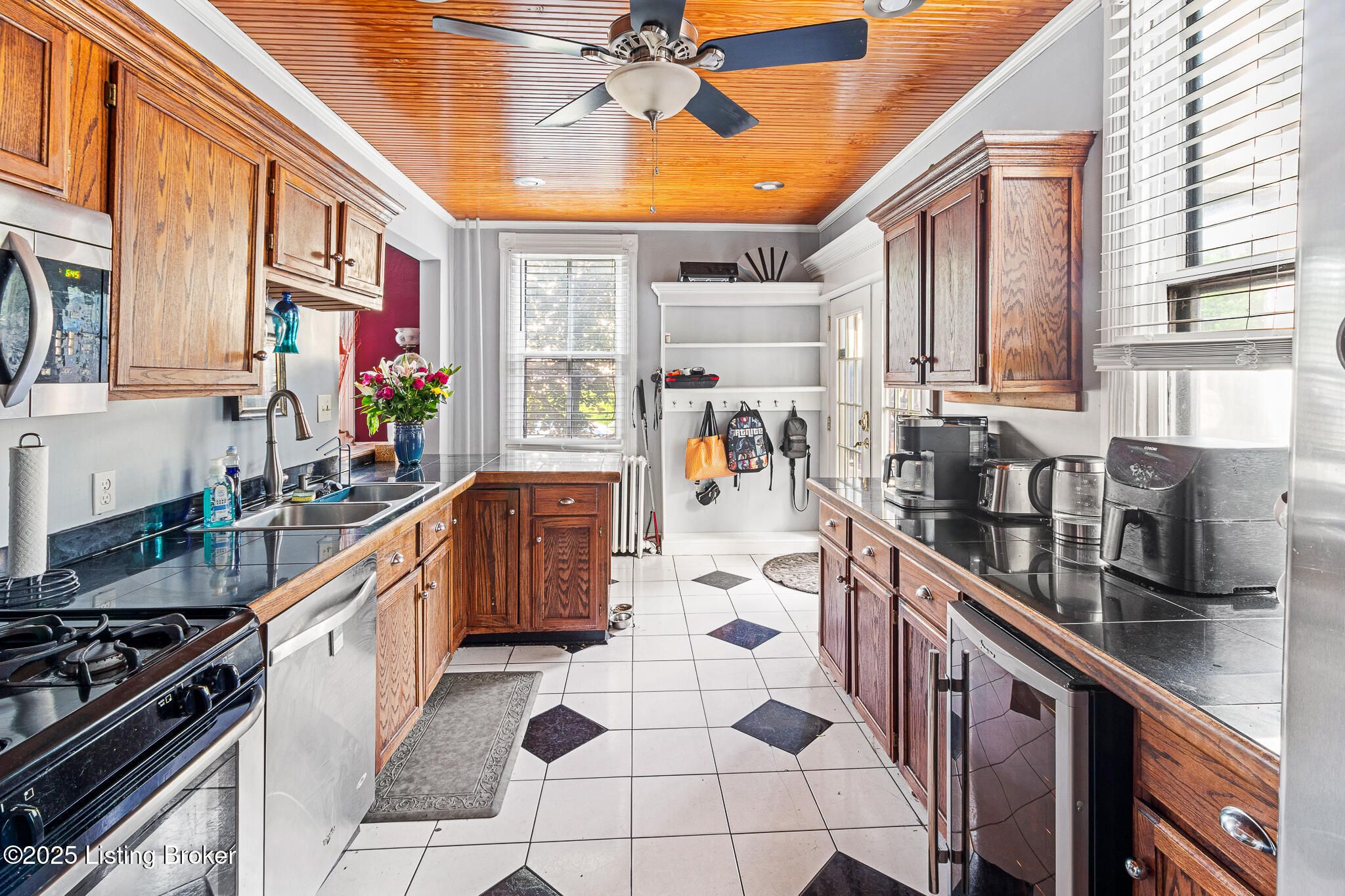 2212 Payne St, Louisville, Kentucky image 15