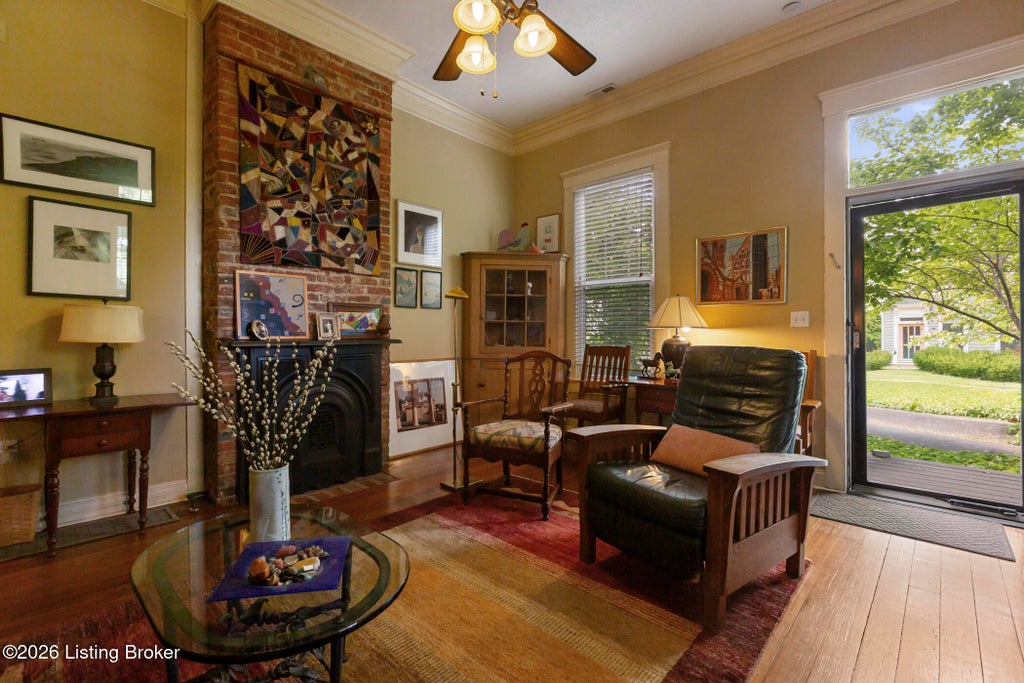 Photo of 1210 Rogers St, Louisville, KY 40204 (MLS # 1728098)