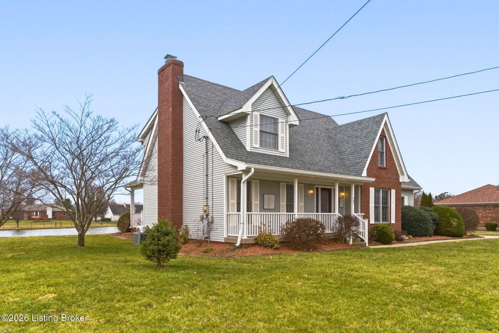 Photo of 137 Spring Dr, Mt Washington, KY 40047 (MLS # 1709415)