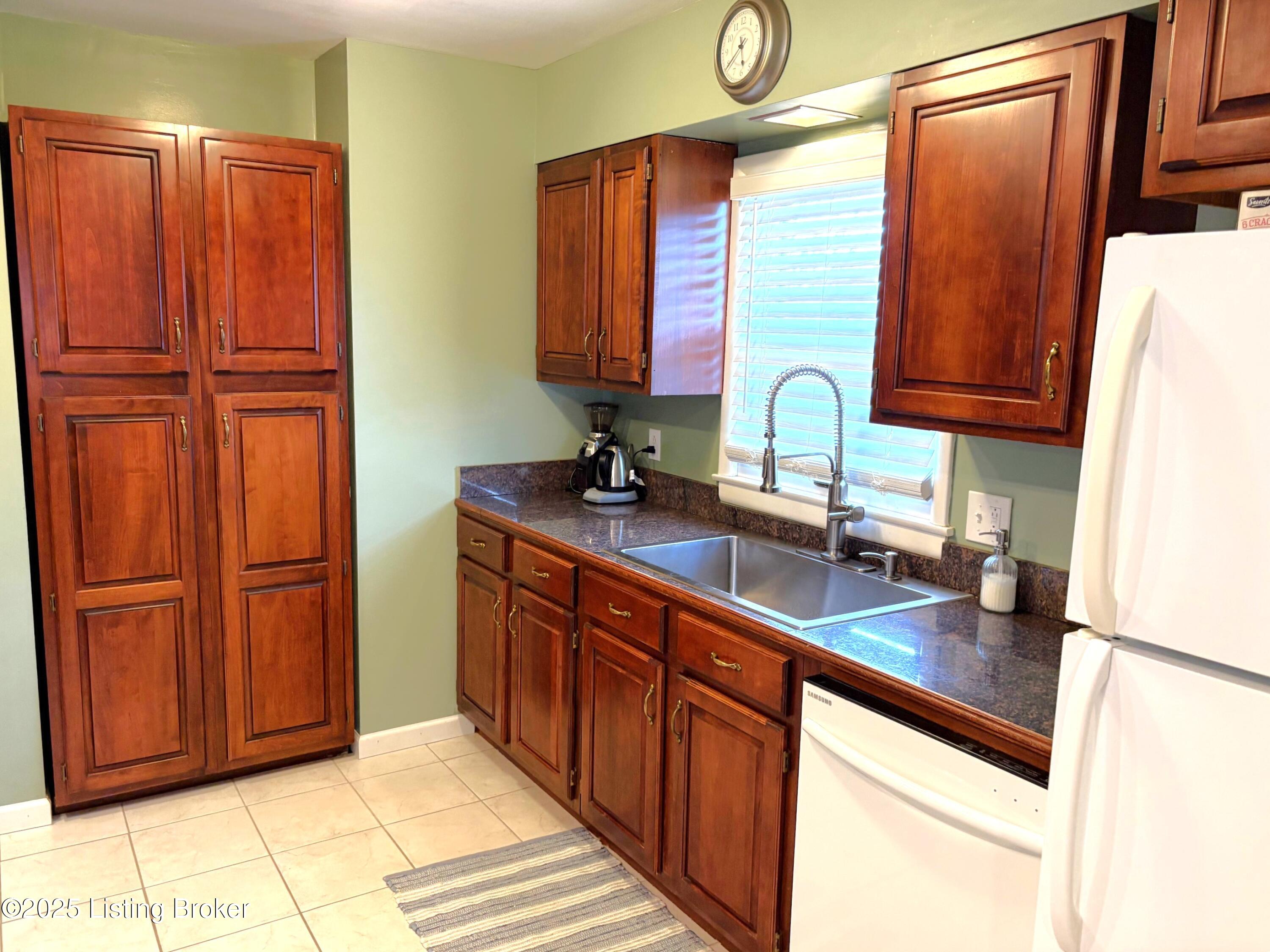 3756 Glenmeade Rd, Louisville, Pennsylvania image 12
