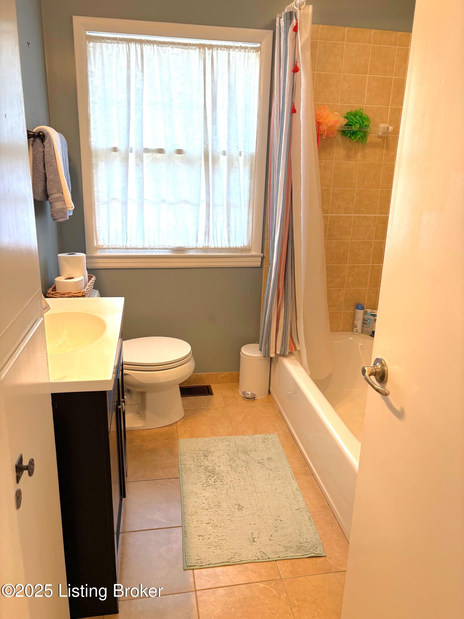 3756 Glenmeade Rd, Louisville, Pennsylvania image 20
