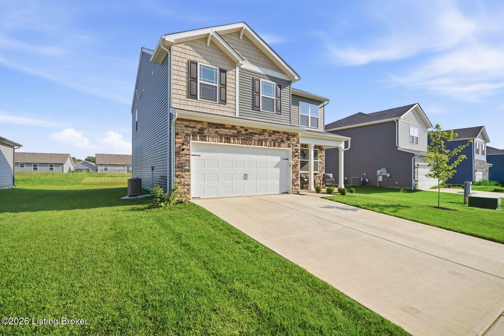 Photo of 11108 Pheasant Run Ct, Louisville, KY 40229 (MLS # 1727304)