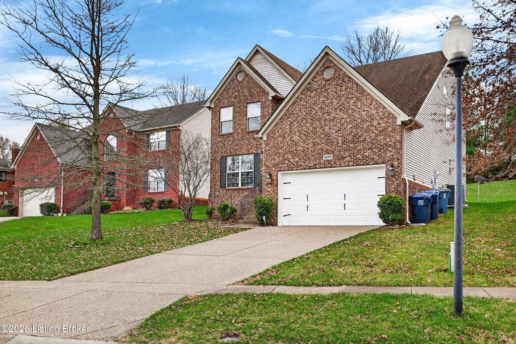Photo of 10735 Copper Ridge Dr, Louisville, KY 40241 (MLS # 1718496)