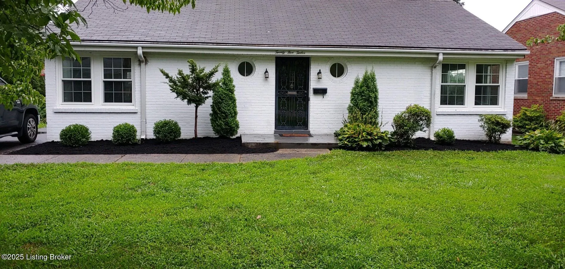 Louisville, Kentucky 40205, United States, 3 Bedrooms Bedrooms, ,2 BathroomsBathrooms,Residential,Active,136256