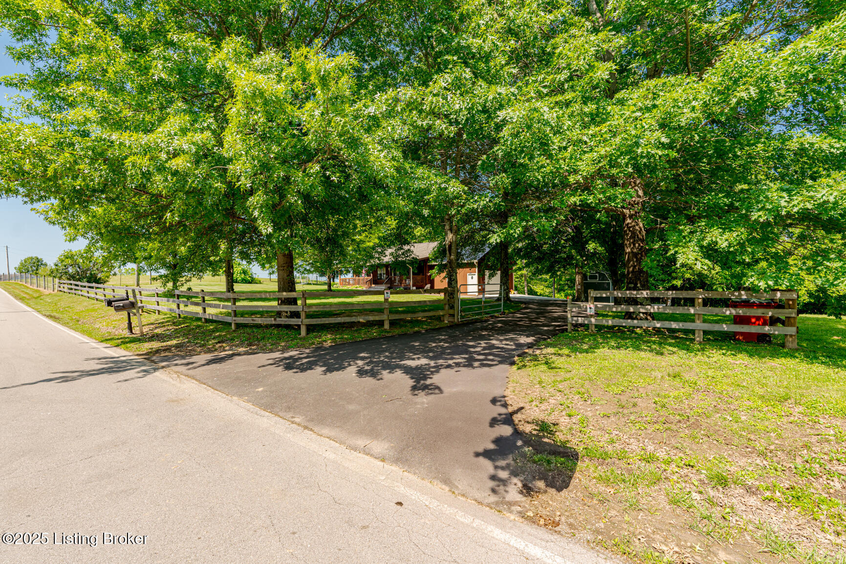 2029 Mount Zion Rd, Frankfort, Pennsylvania image 5
