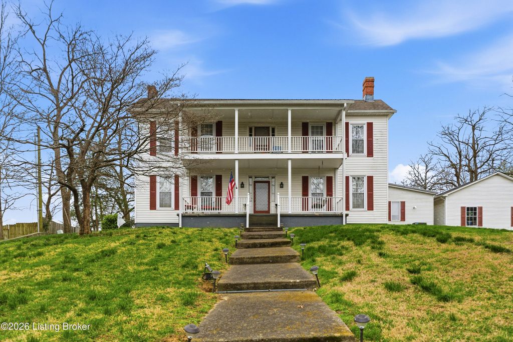 Photo of 318 W Walnut St, Leitchfield, KY 42754 (MLS # 1711774)