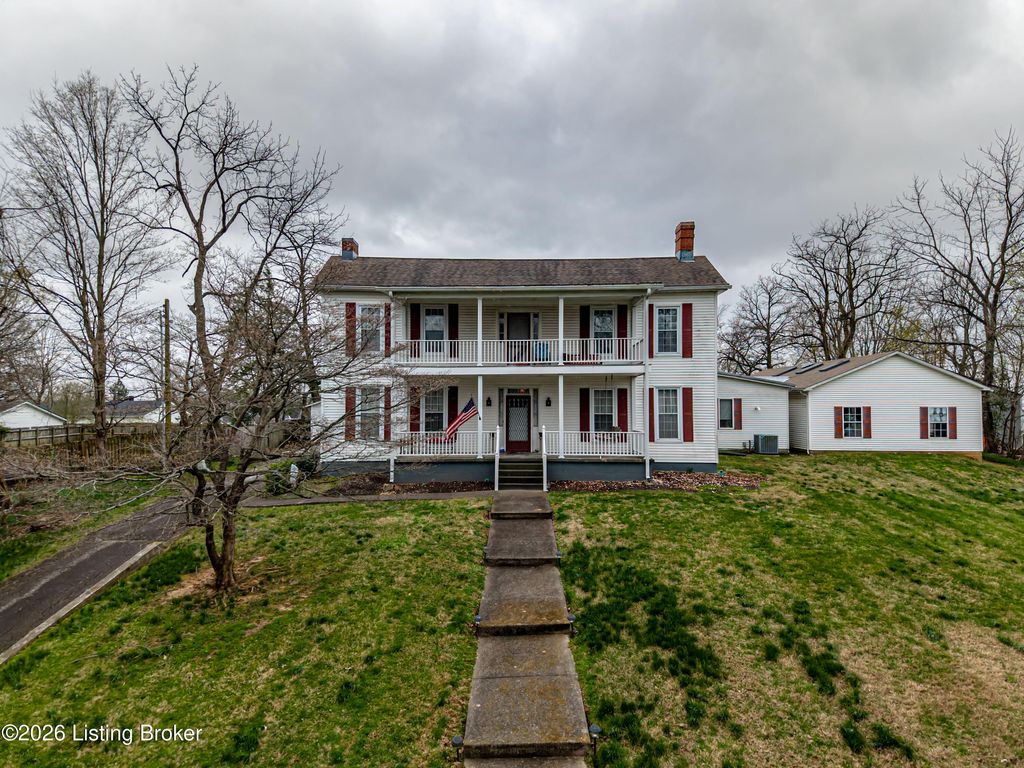 Photo of 318 W Walnut St, Leitchfield, KY 42754 (MLS # 1711774)