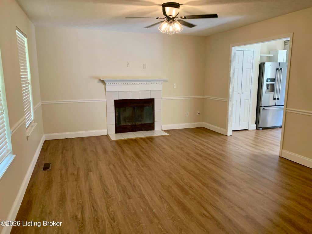 Photo of 128 Whisbrook Ave, Vine Grove, KY 40175 (MLS # 1724085)