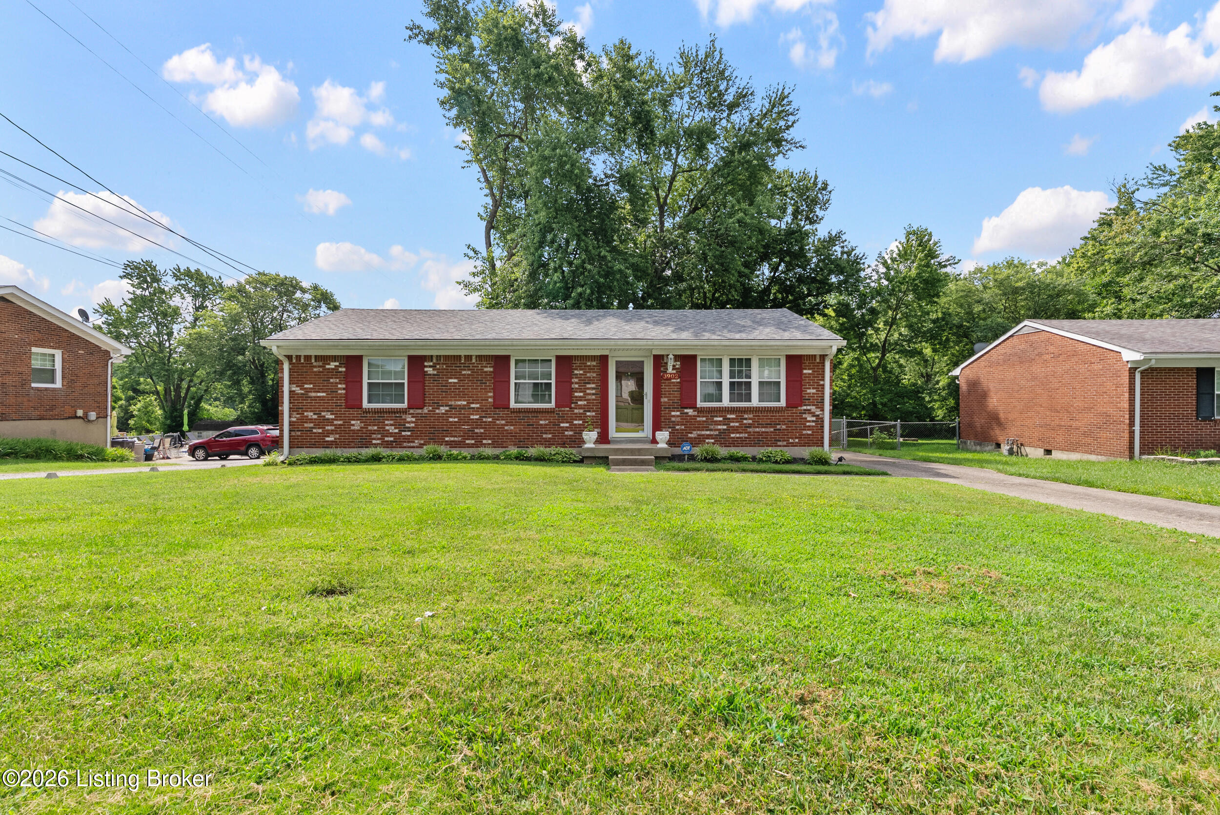 Photo 1 of 40 — 3902 Iron Horse Way, Louisville, KY 40272