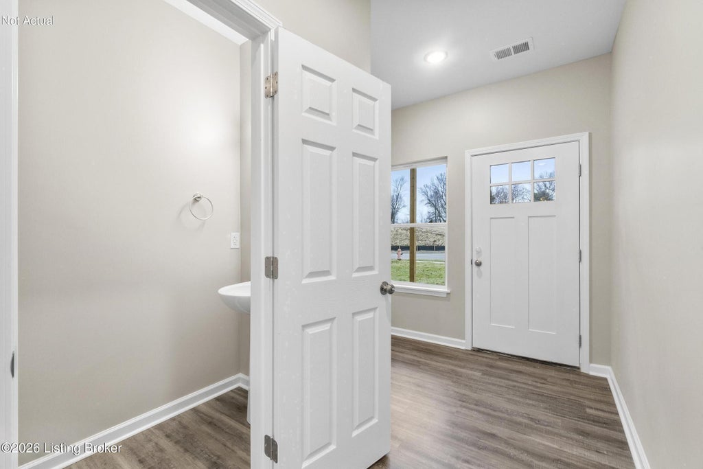 Photo of 3205 Maldon Ct, Louisville, KY 40216 (MLS # 1730644)