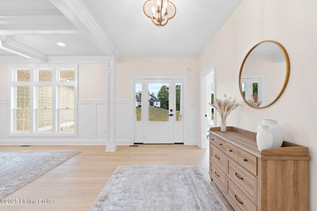 Photo of 222 Ferndale Dr, Elizabethtown, KY 42701 (MLS # 1708337)