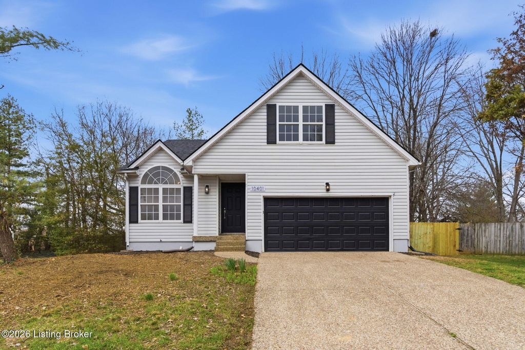 Photo of 10401 Mimosa View Ct, Jeffersontown, KY 40299 (MLS # 1711132)
