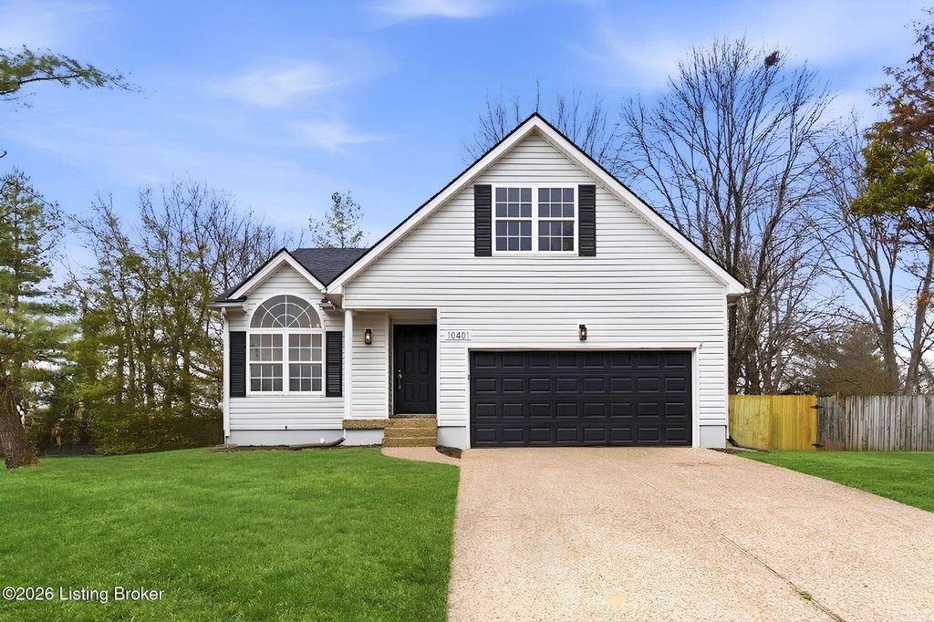 Photo of 10401 Mimosa View Ct, Jeffersontown, KY 40299 (MLS # 1711132)