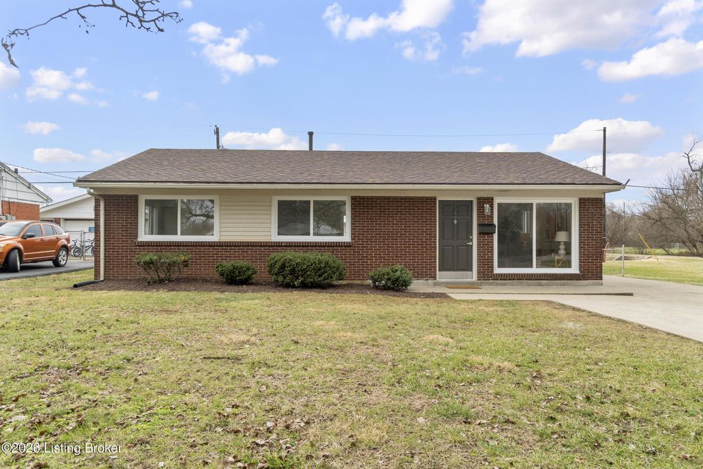 Photo of 3602 Downing Way, Louisville, KY 40218 (MLS # 1706742)