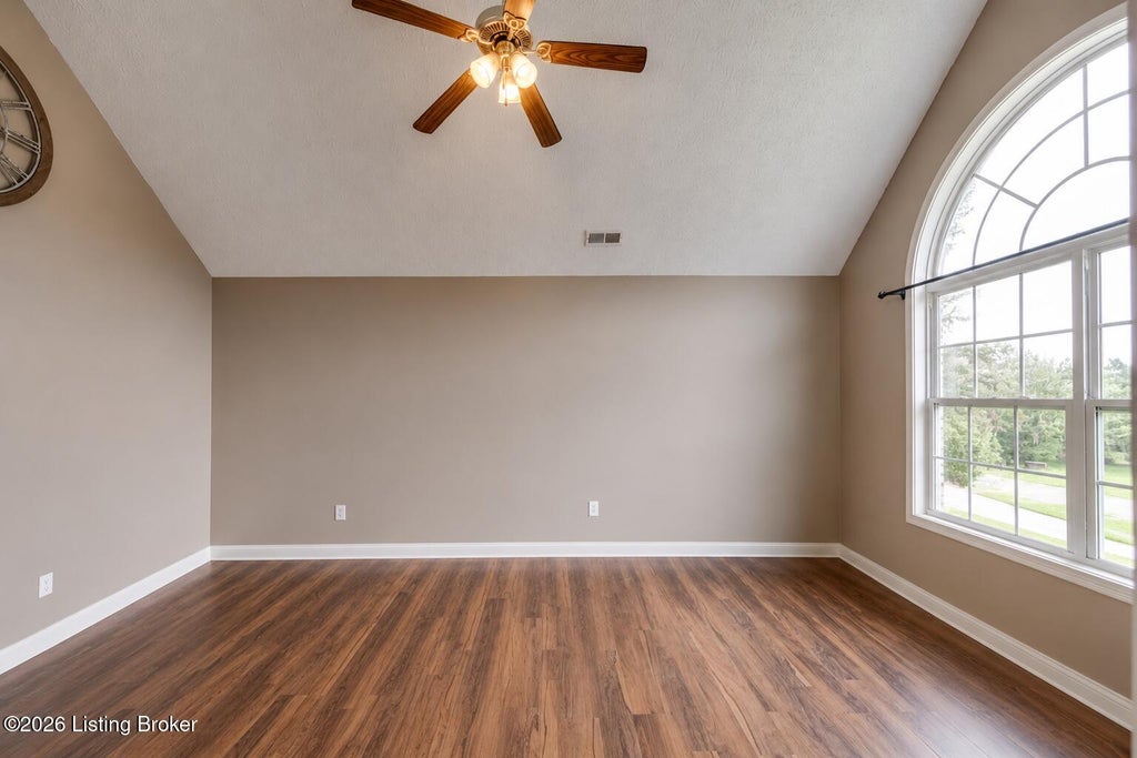 Photo of 110 Tulip Dr, Bardstown, KY 40004 (MLS # 1720256)
