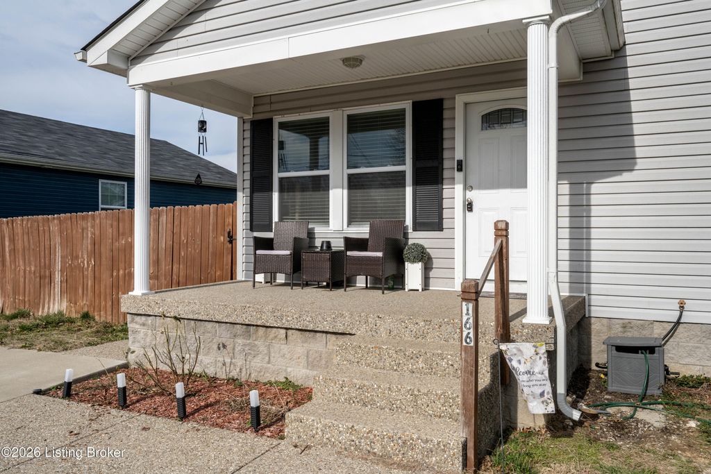 Photo of 166 2nd Ave, Shepherdsville, KY 40165 (MLS # 1707026)