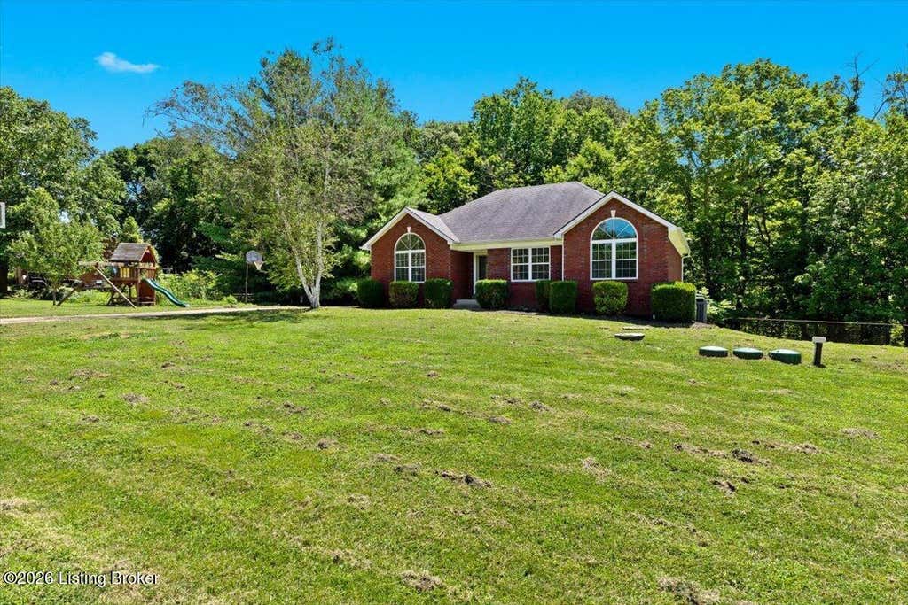 Photo of 171 Cardinal Ct, Mt Eden, KY 40046 (MLS # 1724731)