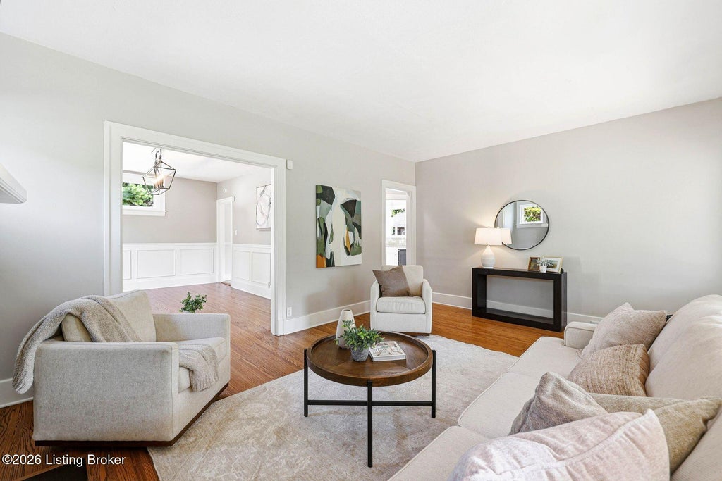 Photo of 2131 Winston Ave, Louisville, KY 40205 (MLS # 1722745)