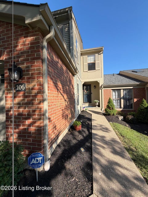 Condo For Sale - 106 Creekstone Ct<br/> Cold Spring, KY 41076