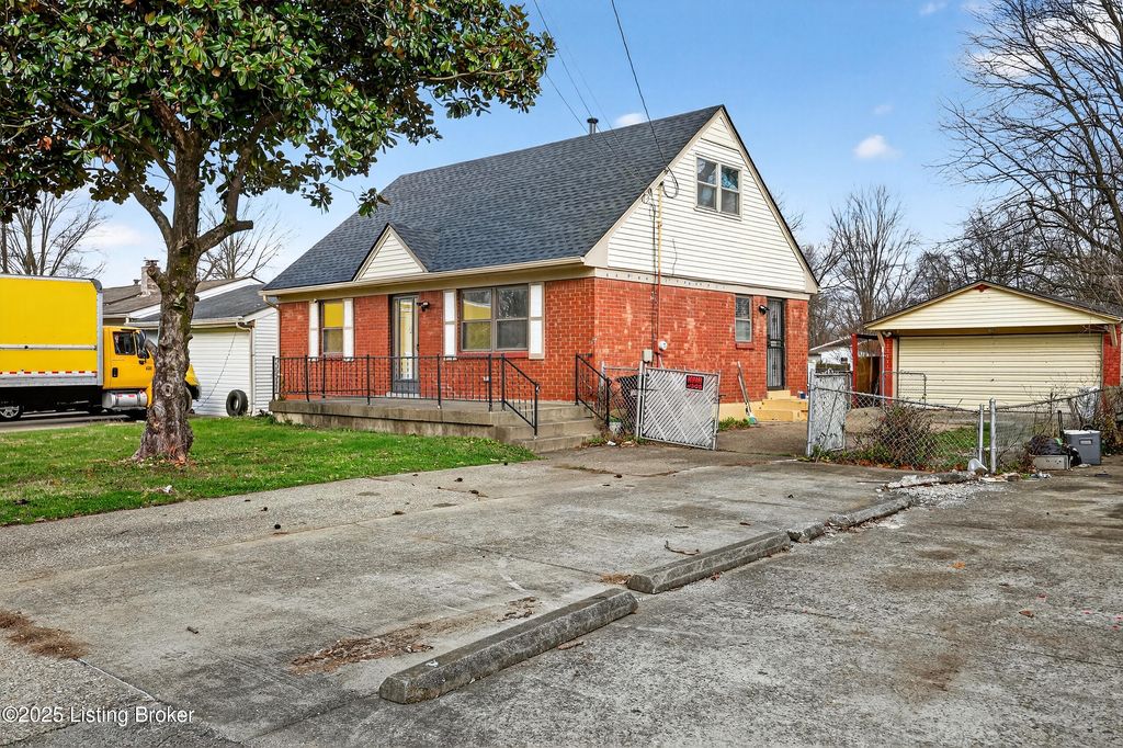 Photo of 7019 Ashby Ln Ln, Louisville, KY 40272 (MLS # 1704362)